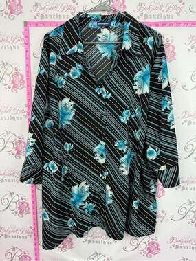 Penningtons shirt y2k Black Button-Down Top with Teal Floral Print